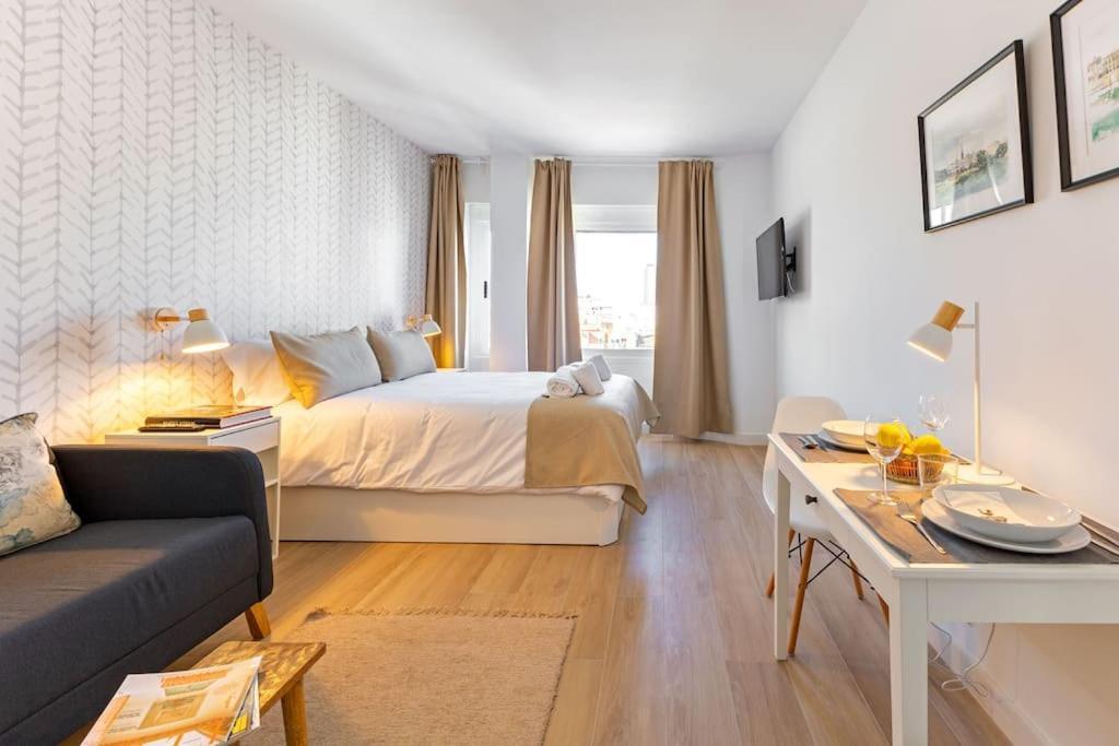 New Suite Reformada Con Excelente Ubicacion Севилья Экстерьер фото