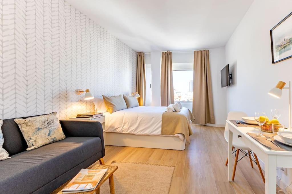 New Suite Reformada Con Excelente Ubicacion Севилья Экстерьер фото