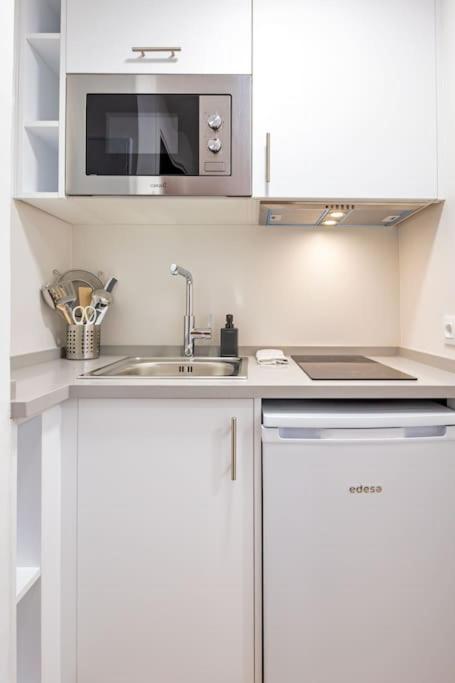 New Suite Reformada Con Excelente Ubicacion Севилья Экстерьер фото